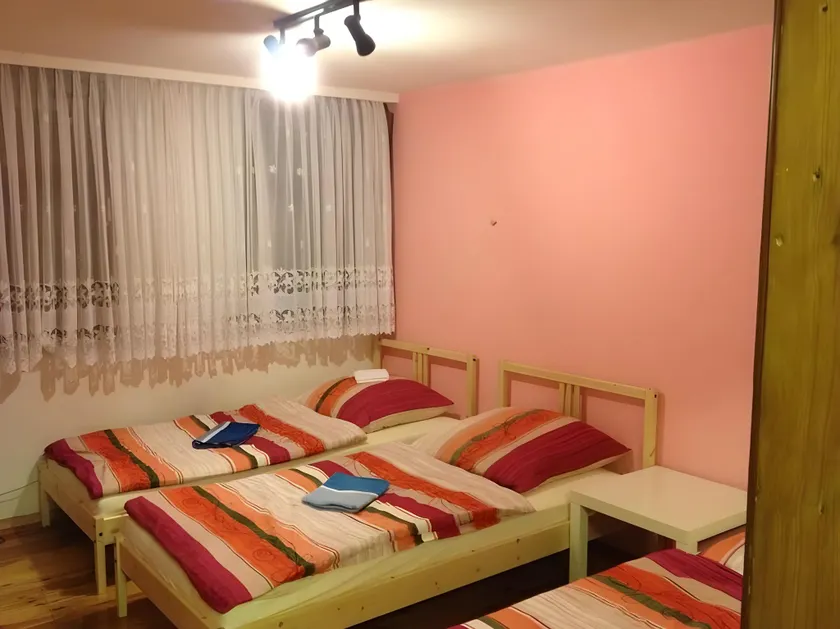 Belle Vue Apartrooms - Image 1