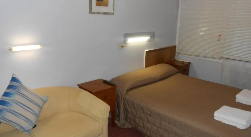 Mount View Motel - Image 1