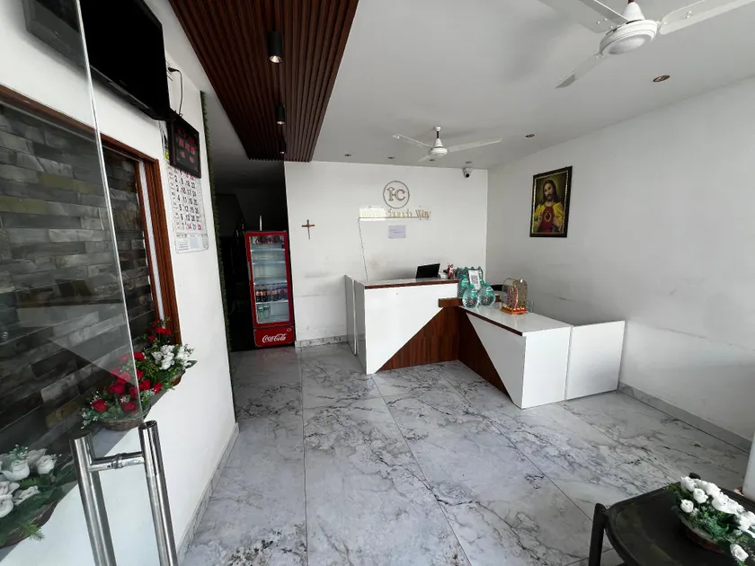 Hotel Church Way Inn - Image 1