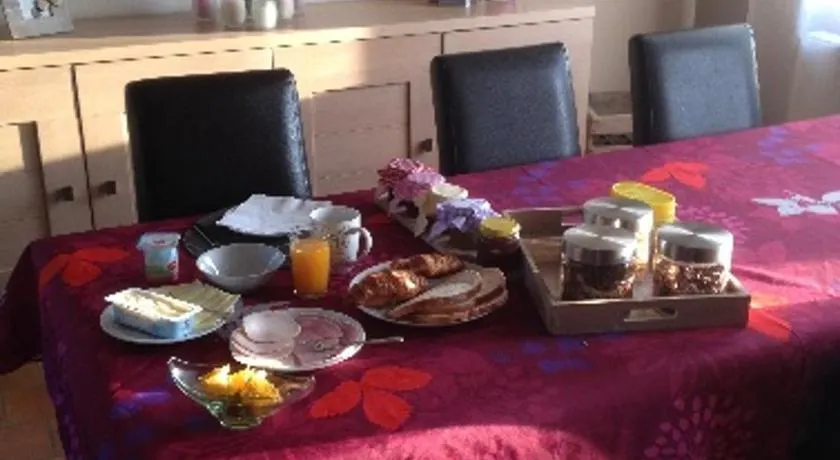 Chez Nous. - Image 1