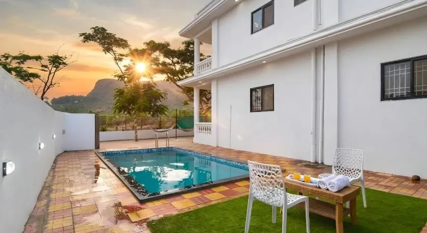 ll EMPYREAN STAY ll WHITE PANTHER VILLA ll 3BHK ll ll PRIVATE POOL ll AC ll FREE WIFI ll - Image 1