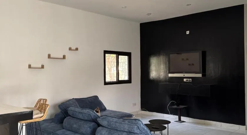 Chez Sira - Image 1