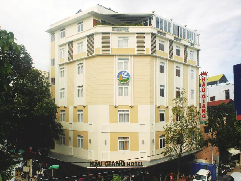 Hau Giang Hotel - Image 1