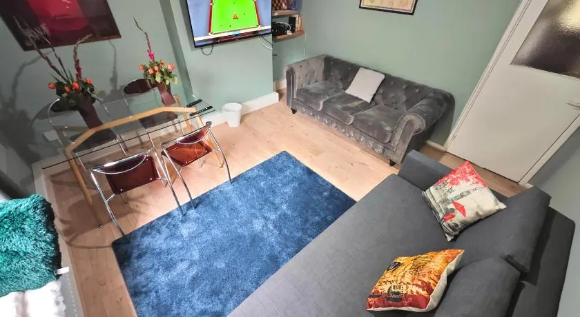 2 Bedroom Flat in Central London - Old St - Zone 1 - Image 1