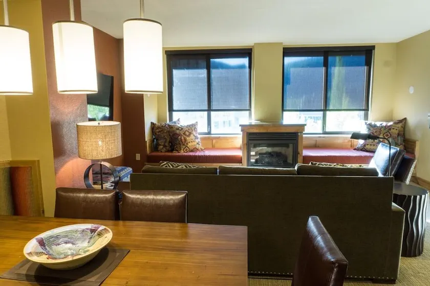 Grand Summit Mountainside Next to Red Pine Gondola Save 20% on 7 Nights! - Image 1