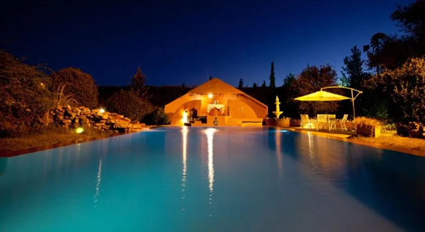 La Pilar Petit Chalets - Image 1