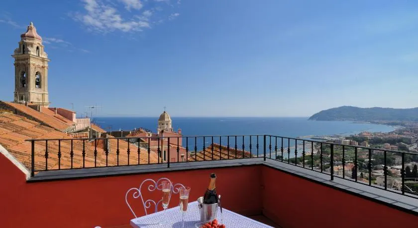 B&B Corallini - Image 1