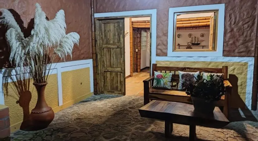 La Casona Del Retiro - Image 1