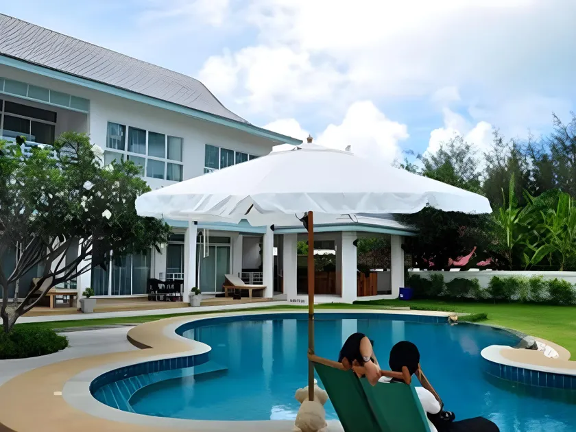 Baan Jeen Hotel Samroiyod Beach - Image 1