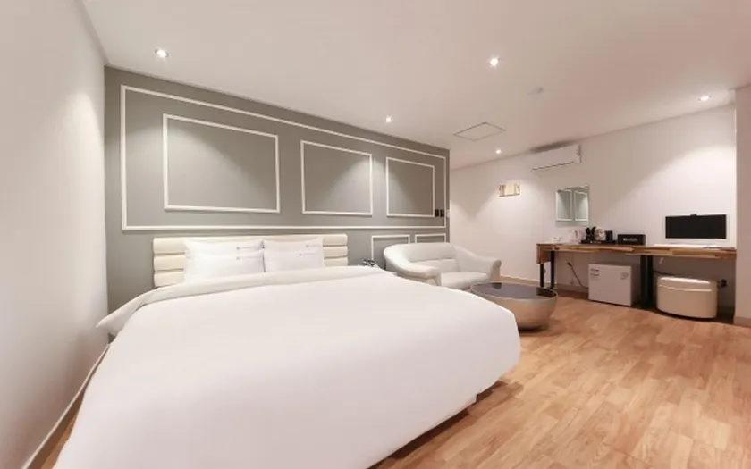 Gwangju Cheomdan Ilbeonji Hotel - Image 1