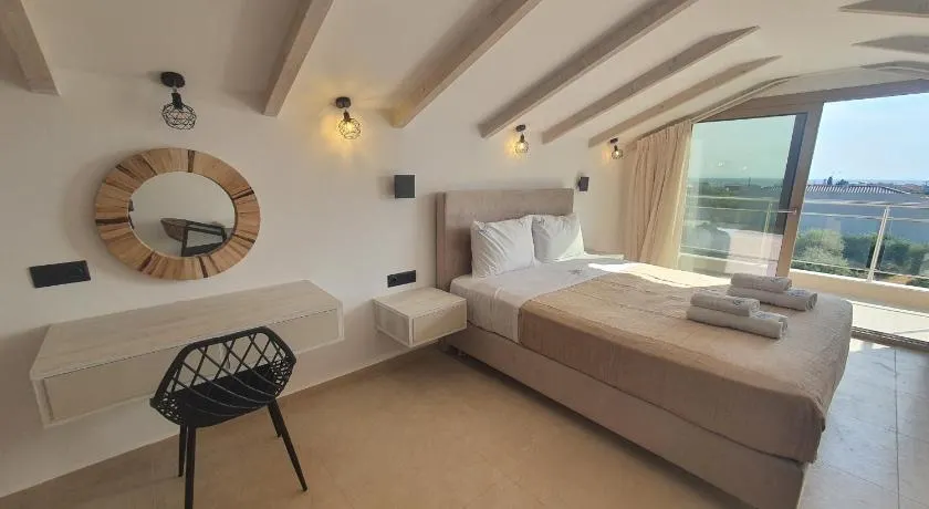 Calma Living - Image 1