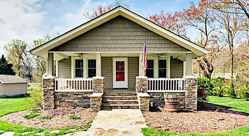 Acorn House - Image 1