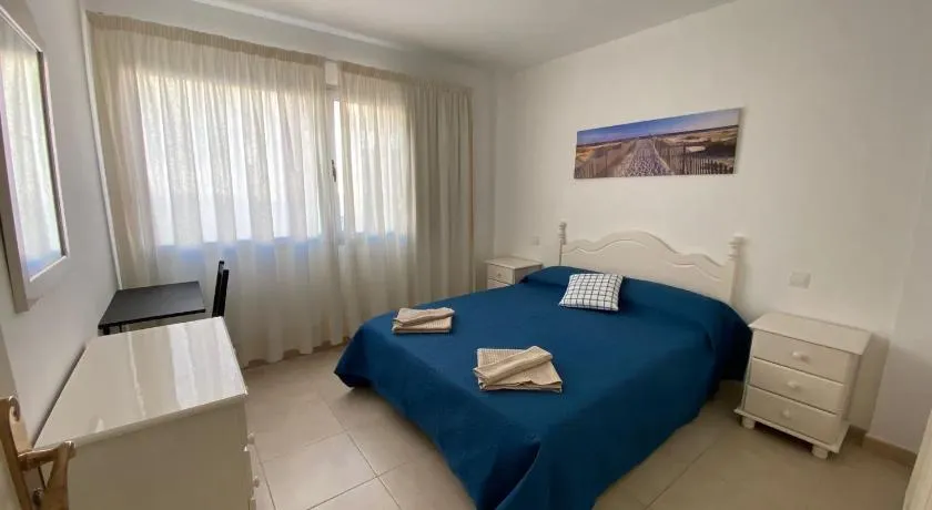 Nice rooms in a shared apartment in the centre of Corralejo Habitaciones en piso compartido - Image 1