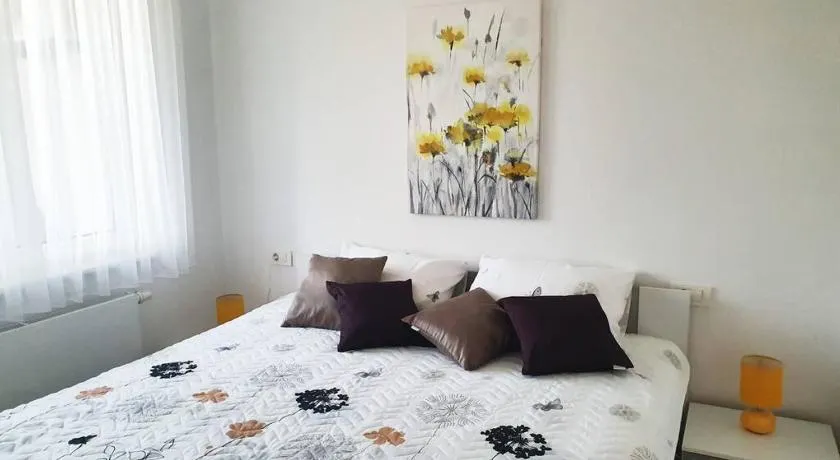 No.5 Apartment - Image 1