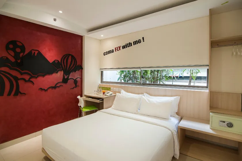 Grandmas Plus Hotel Legian - Image 1