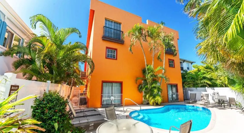 Siesta Key Village, Heated Pool, Beach Access 4 min Walk, 3bdr - Image 1
