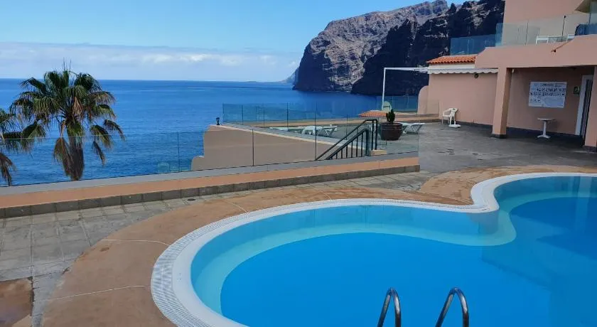 Terraza Sol Los Gigantes Beach - Image 1