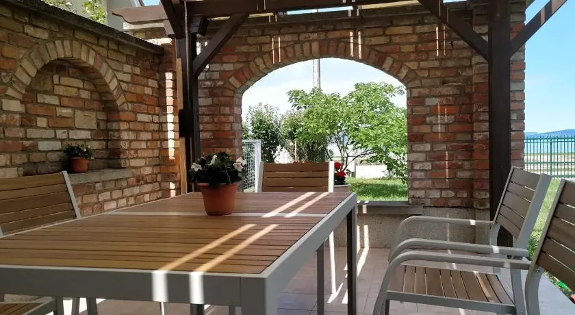 Exclusive Beachfront Villa - Image 1