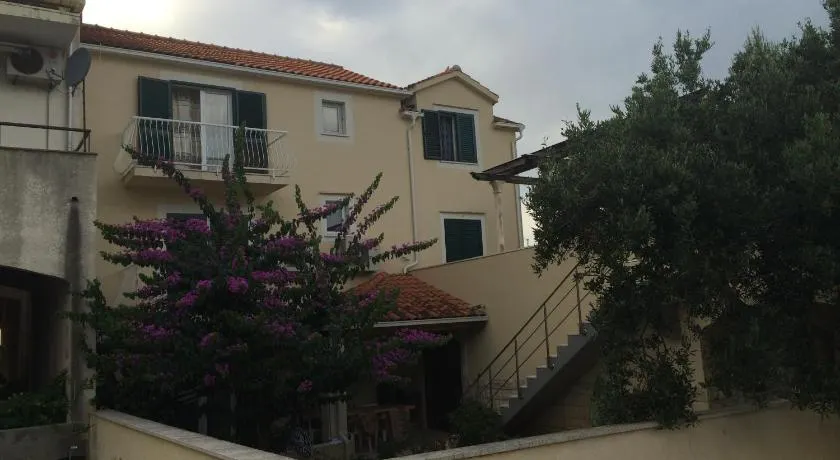 Apartment Vesna - Image 1