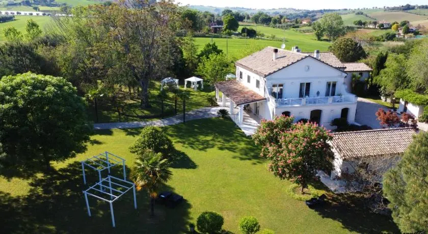B&B Luna Bianca - Image 1