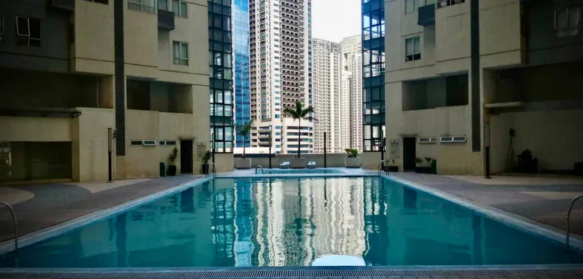 BGC - Two Bedroom Condo with Game Room with 400mbps WiFi- 09 - Image 1