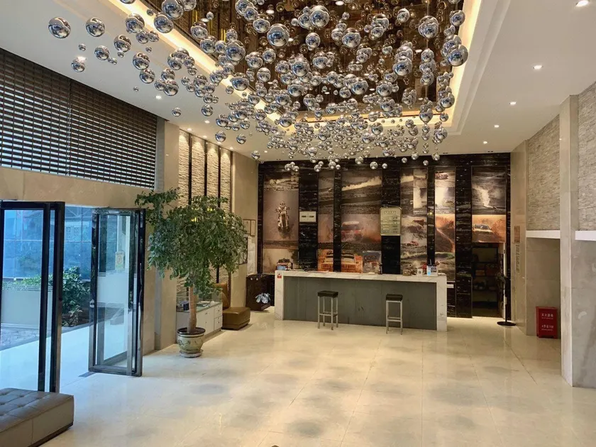 Dipai Business Hotel - Image 1