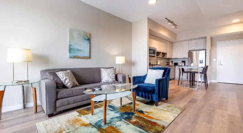Modern Apt with Harbor Views - Image 1