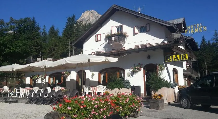 Hotel Fiames - Image 1
