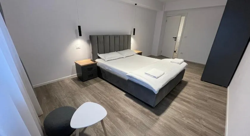 Sunny London Accomodation - Image 1