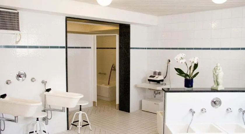 Kurhotel Kaiser - Image 1