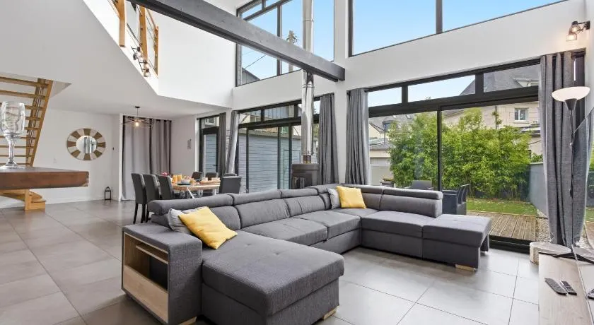 Loft Design - Terrasse - Centre Ville - Baby Foot - Image 1
