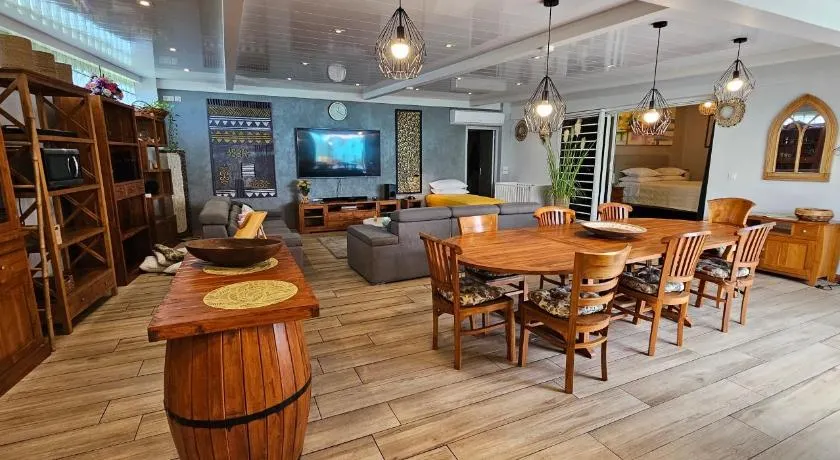 Tiare Pool Lodge - Image 1