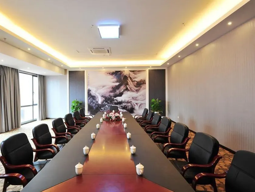 Hangzhou Jiande Yin Yuan Hotel - Image 1