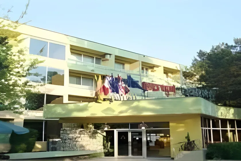 Hotel Dorna - Image 1