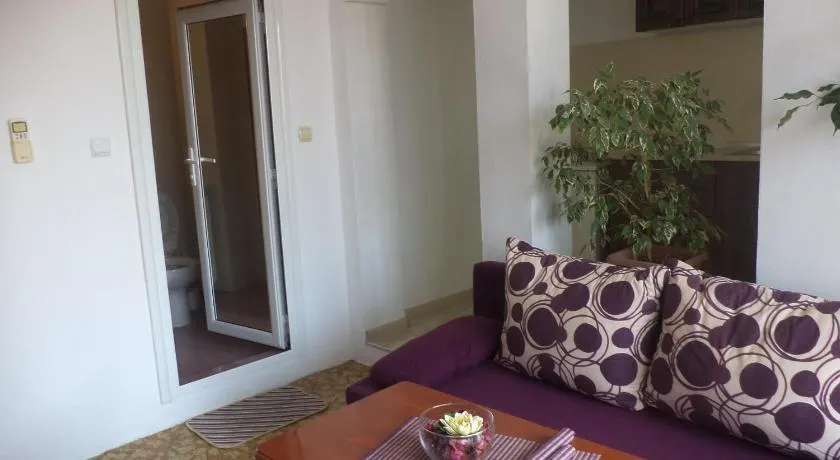 Guest House Liliya - Image 1