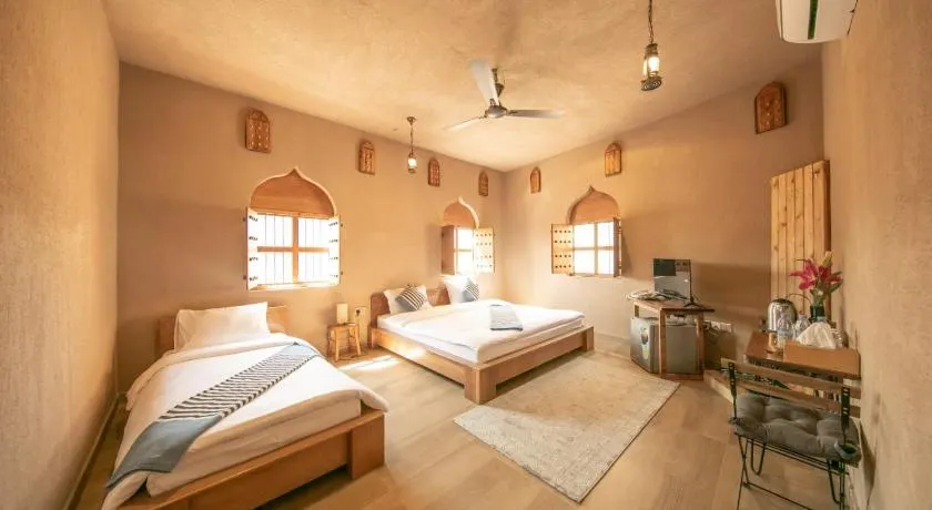 Alaqur View Inn نزل واجهة العقر - Image 1