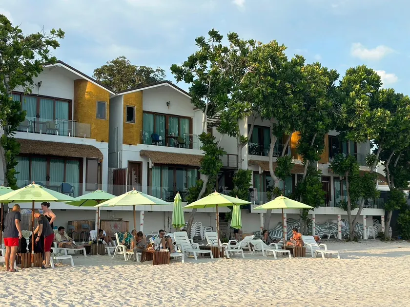 Diamond Beach Resort - Image 1