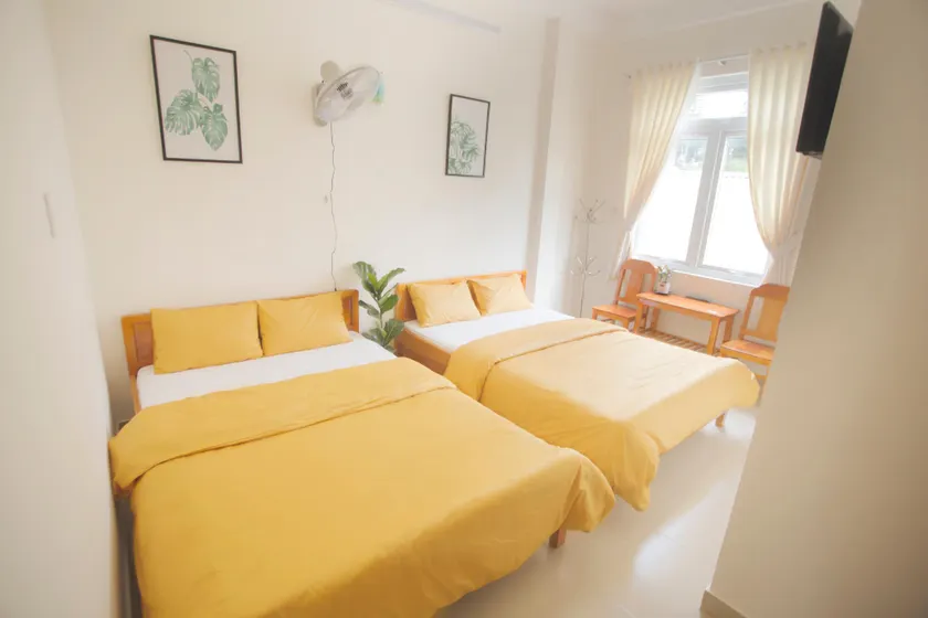 KIM QUANG HOSTEL - Image 1