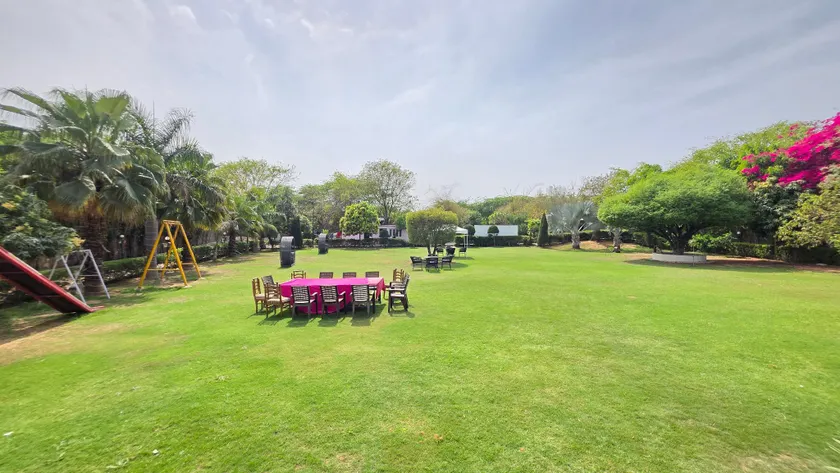 Silvara Luxury Farmhouse - Image 1