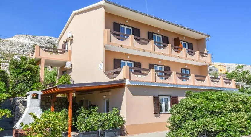 Appartement de vacances avec barbecue, terrasse et jardin | Vue jardin - Image 1