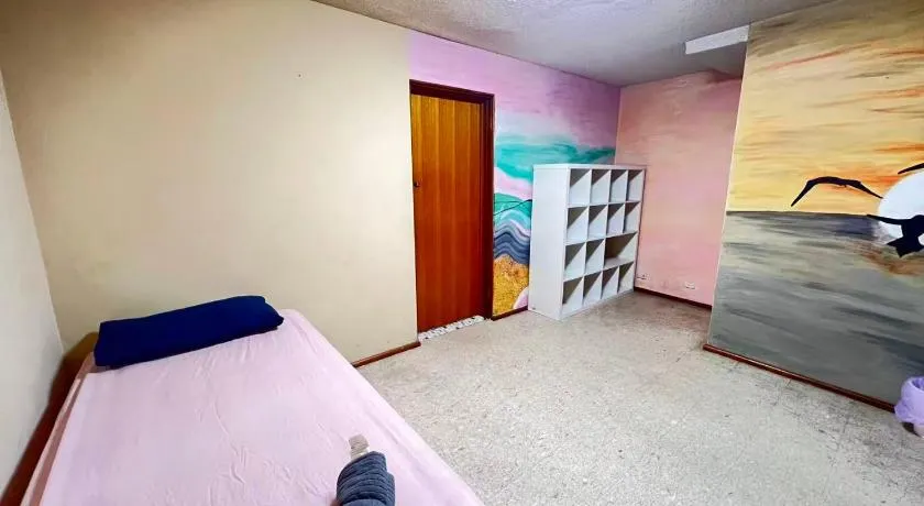 Cozy, Budget Friendly Single Room - A9 - Image 1