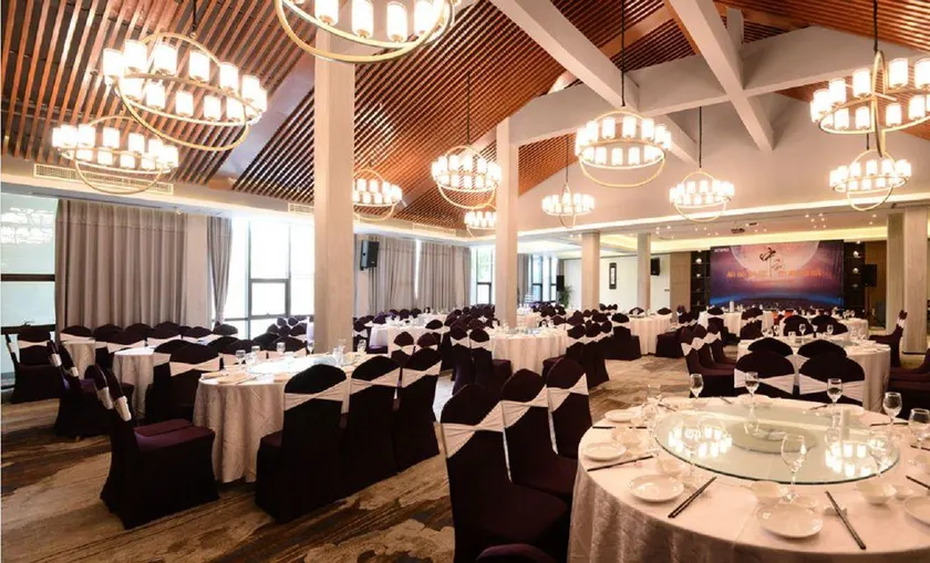 Renwen Yuexi Hotel - Image 1