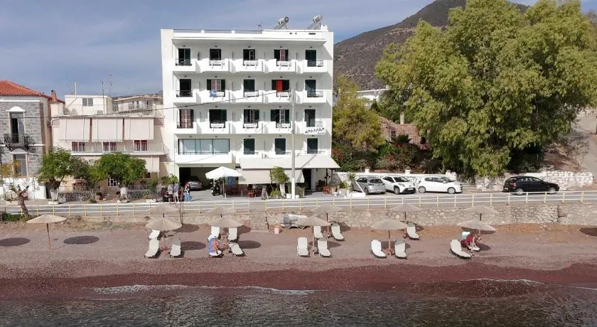 Apollon Hotel - Image 1
