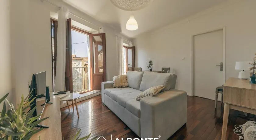 Encanto do Lima Guest House By Lethes Legacy - Image 1
