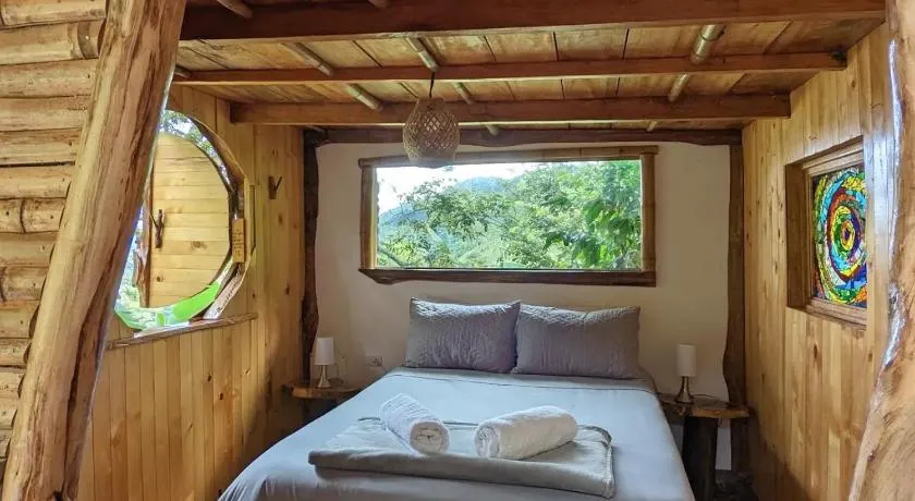 Las Cabanas, Finca Flora del Rio - Image 1