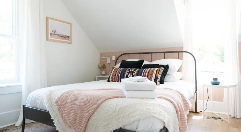 Downtown Picton 2-Bedroom Boho Suite! - Image 1