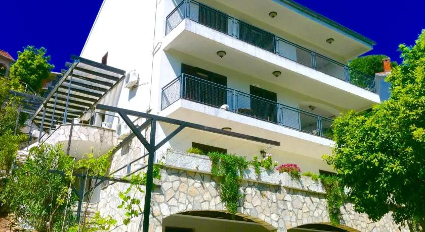 Villa Monte Boutique Apartments in Herceg Novi - Image 1