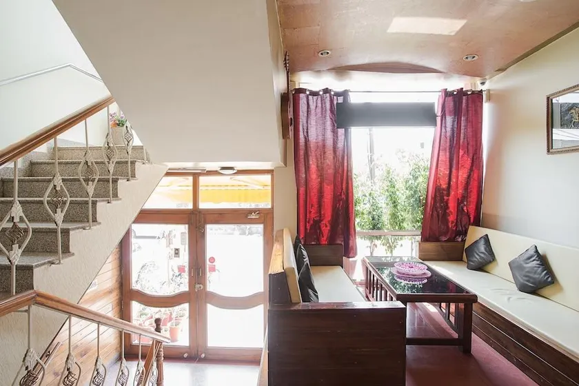 OYO Hotel City Inn - Image 1