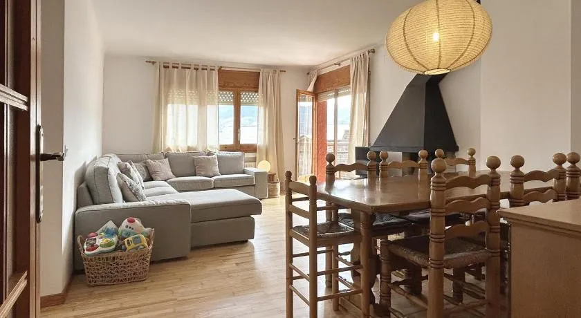 Apartamento Puigcerdà ideal familias - Image 1