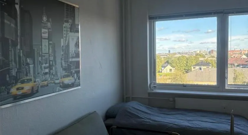 City studio - Image 1